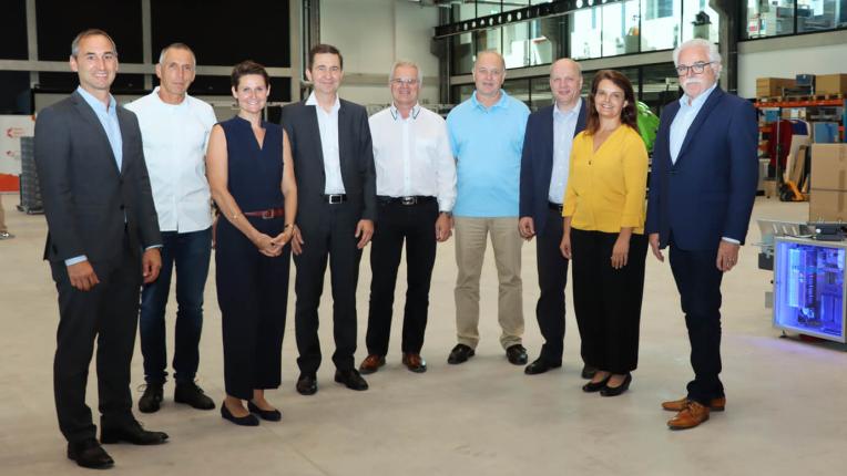 Vorstand des hftm Fördervereins in der Swiss Smart Factory im SIPBB (Switzerland Innovation Park Biel/Bienne)