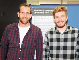 Diplomausstellung Biel 2020 - Nicolas Mäder und Thomas Messer vor ihrer Diplomarbeit