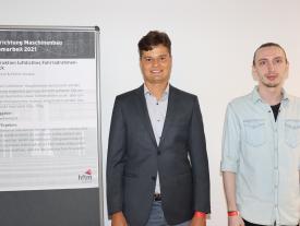 Sven Imhof und Michel Keable aus dem Fachbereich Maschinenbau präsentieren ihreDiplomarbeit an der Diplomausstellung an der hftm in Biel/Bienne